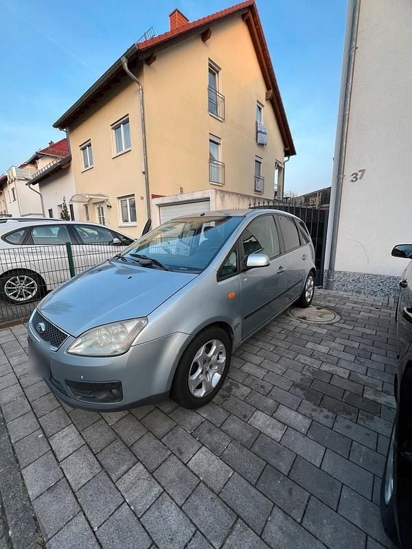 Second-hand Ford Focus 125 CP (91 kW) 2004 Argintiu Berlinǎ