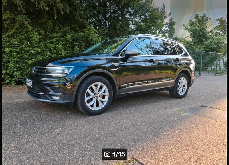 Schwarz Gebraucht 2018 VW Tiguan Allspace SUV | 16.500 € - Bild 1/4