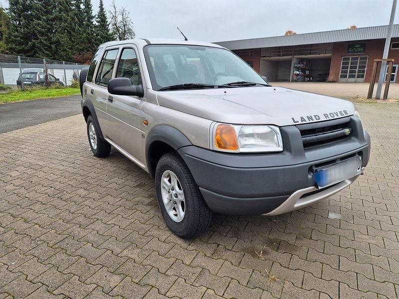 Grau Gebraucht 1999 Land Rover Freelander SUV | 1.428 € - Bild 1/4