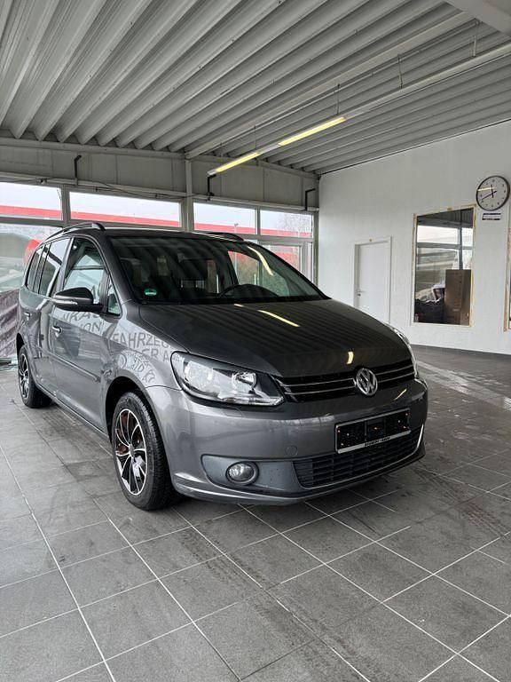 Gebraucht VW Touran Comfortline 140 PS (102 kW) 2012 Grau Van / Kleinbus