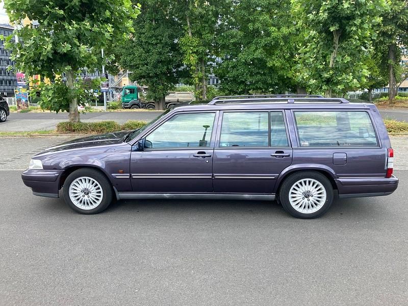 Violet Gebraucht 1995 Volvo 965 Kombi | 3.500 € - Bild 1/4