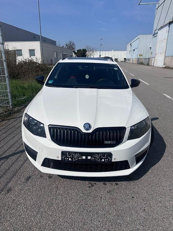 Gebraucht Skoda Octavia RS 184 PS (135 kW) 2014 Weiß Kleinwagen