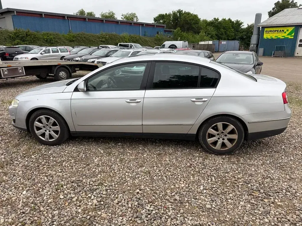 Gebraucht VW Passat Sportline 170 PS (125 kW) 2008 Silber Limousine