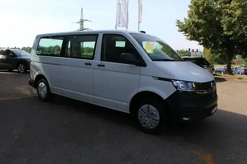 Gebraucht VW T6.1 150 PS (110 kW) 2022 Weiss Van