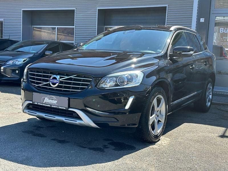 Second-hand Volvo XC60 Summum 220 CP (161 kW) 2018 Negru SUV