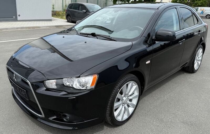 Schwarz Gebraucht 2010 Mitsubishi Lancer Limousine | 5.990 € (Fairer Preis) - Bild 1/4