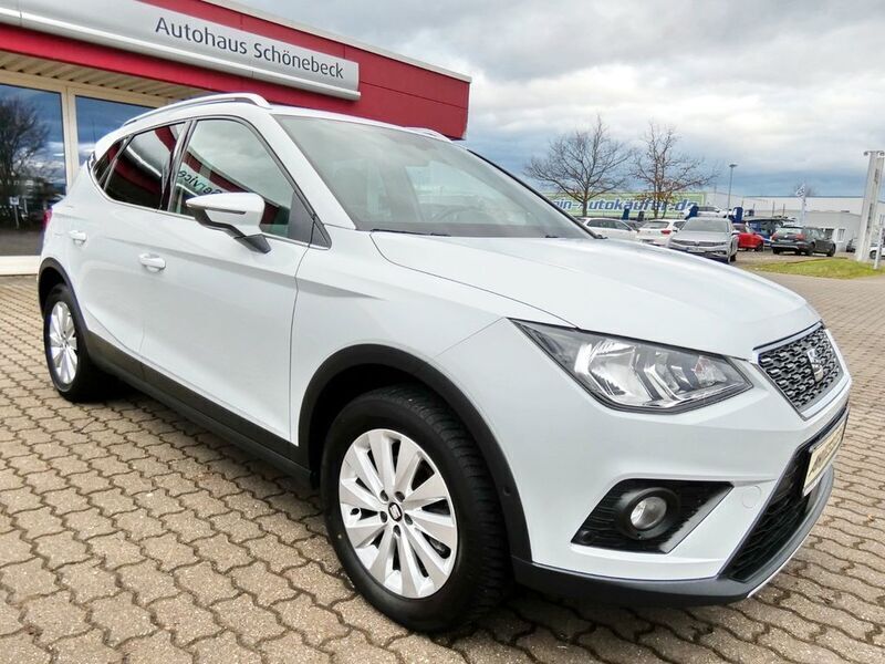 "nevada" weiss Gebraucht 2020 Seat Arona XCELLENCE SUV | 11.594 € (Fairer Preis) - Bild 1/4