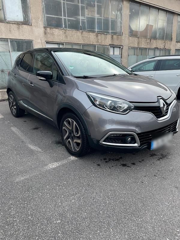 Grau Gebraucht 2015 Renault Captur SUV | 6.200 € (Guter Preis) - Bild 1/4