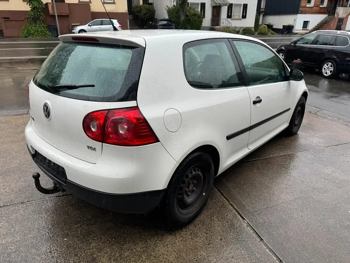 Gebraucht VW Golf IV 90 PS (66 kW) 2006 Weiß Kleinwagen