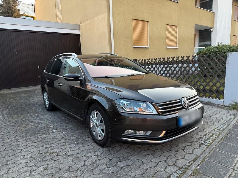 Gebraucht VW Passat 177 PS (130 kW) 2014 Braun Kombi