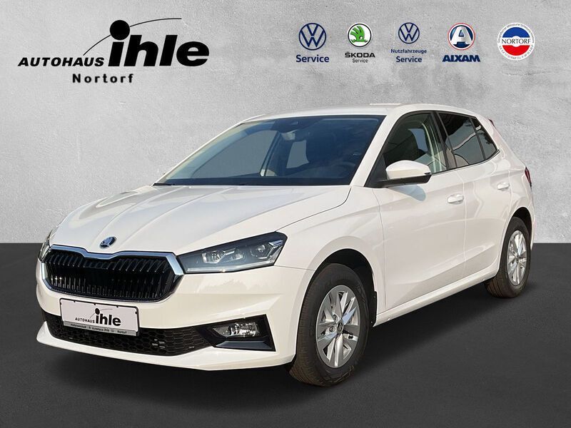 Candyweiß Gebraucht 2024 Skoda Fabia Selection Kleinwagen | 19.480 € (Guter Preis) - Bild 1/4