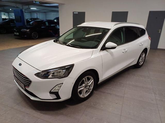 Weiß Gebraucht 2021 Ford Focus Cool & Connect Kombi | 14.950 € (Fairer Preis) - Bild 1/3