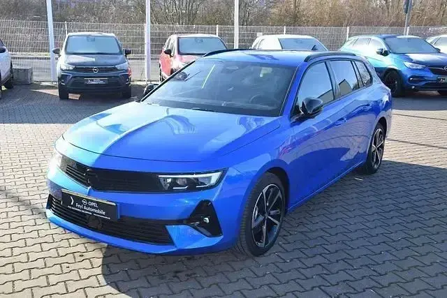 Używany Opel Astra 131 KM (96 kW) 2024 Niebieski Kombi