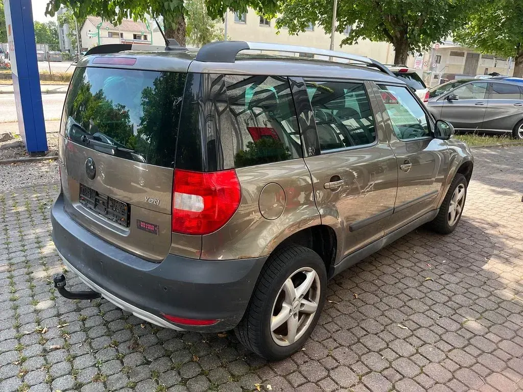 Gebraucht Skoda Yeti Experience 160 PS (117 kW) 2010 Braun SUV