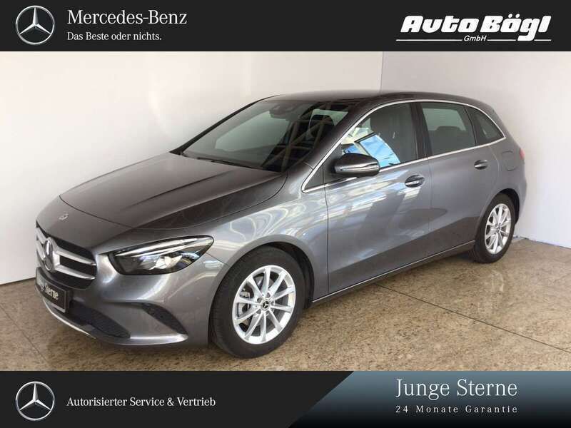 Mountaingrau Gebraucht 2021 Mercedes B200 Progressive Van / Kleinbus | 23.980 € (Guter Preis) - Bild 1/4