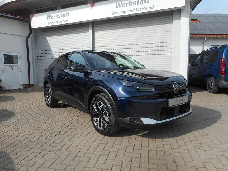 Neu Citroën C4 145 PS (106 kW) 2025 Blau SUV