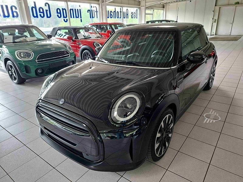Gebraucht Mini Cooper Classic 136 PS (100 kW) 2023 Midnight black metallic Kleinwagen