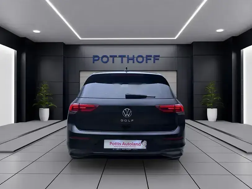 Gebraucht VW Golf VII United 116 PS (85 kW) 2021 Deep black perleffekt Kleinwagen
