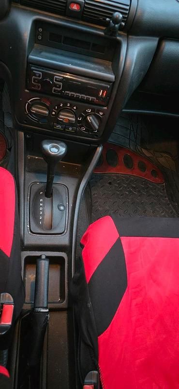 Gebraucht Opel Astra 75 PS (55 kW) 1997 Rot Kleinwagen