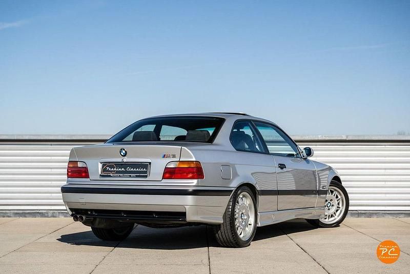 Second-hand BMW M3 286 CP (210 kW) 1993 Argintiu Coupe