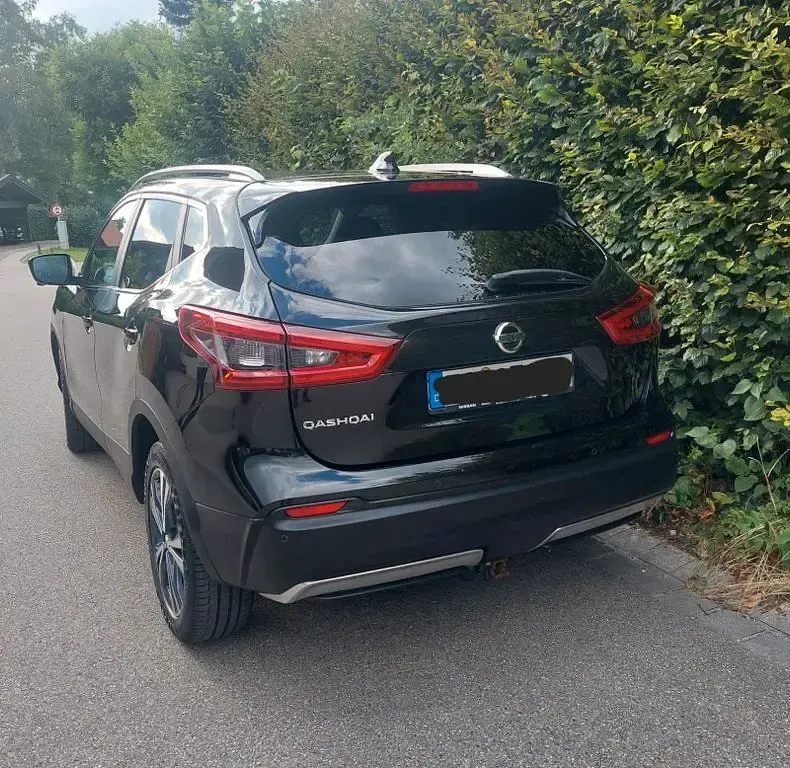 Gebraucht Nissan Qashqai 360º 163 PS (119 kW) 2018 Schwarz SUV