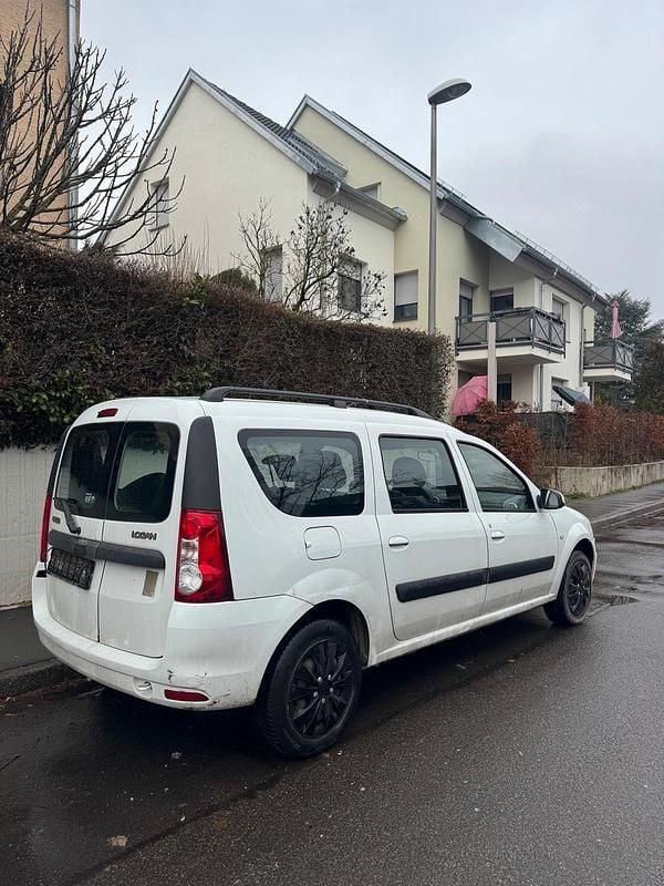 Gebraucht Dacia Logan 84 PS (61 kW) 2012 Weiß Limousine