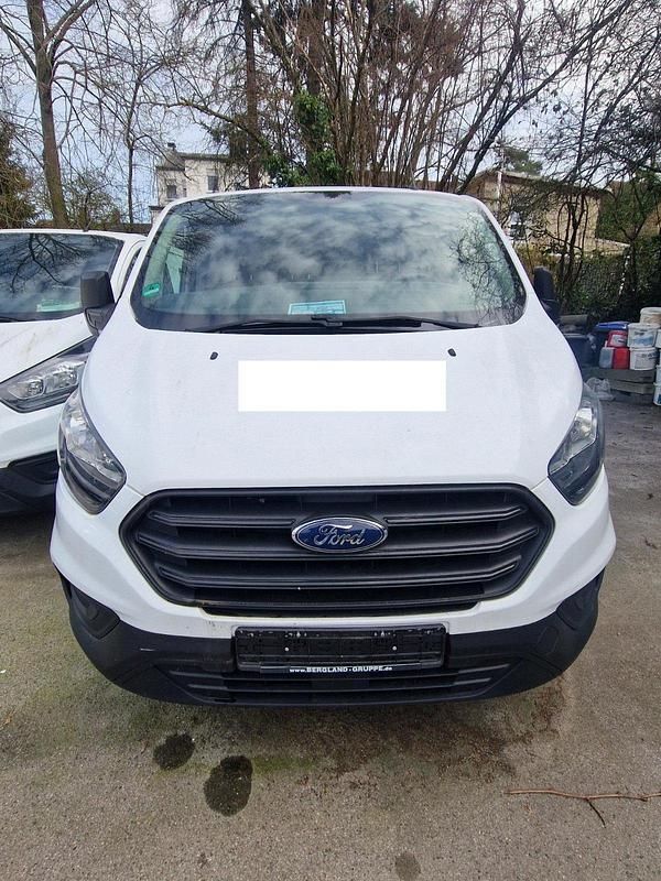 Gebraucht Ford Transit Custom 105 PS (77 kW) 2019 Weiß Van / Kleinbus