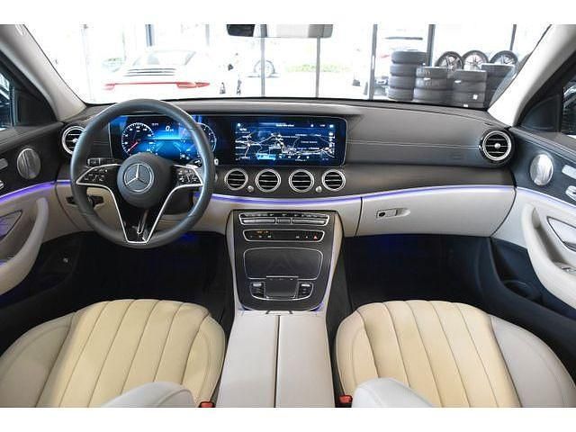 Gebraucht 2022 Mercedes E300 AMG line Kombi | 41.850 € (Teuer) - Bild 1/4