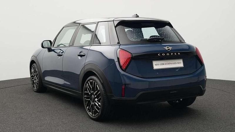 Gebraucht Mini Cooper Favoured 156 PS (114 kW) 2024 Blau Kleinwagen