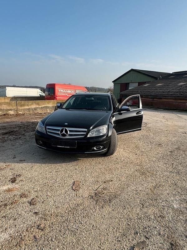 Gebraucht Mercedes C220 170 PS (125 kW) 2008 Schwarz Kombi