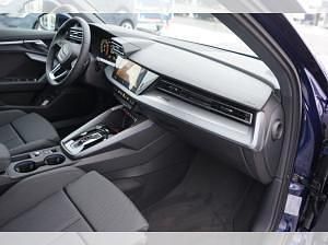 Neu Audi A3 Advanced 150 PS (110 kW) 2026 Blau (navarrablau metallic) Limousine