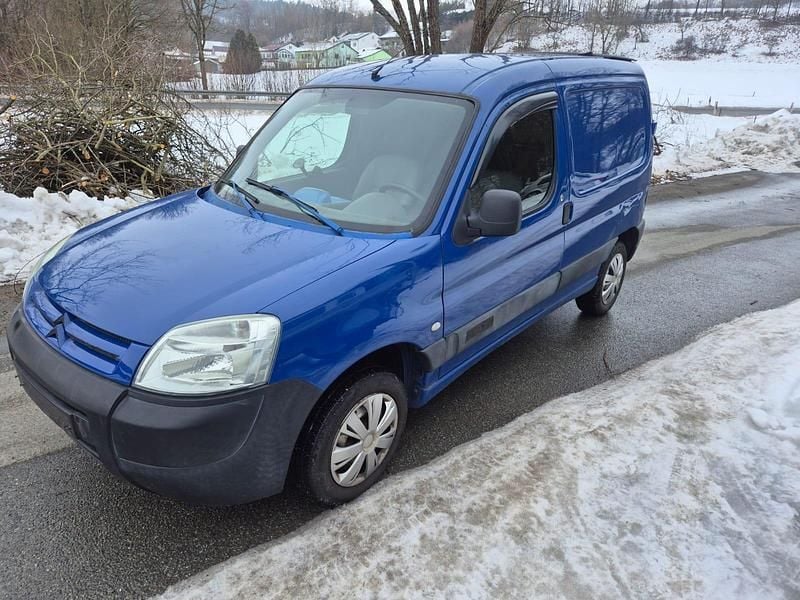 Gebraucht Citroën Berlingo 70 PS (51 kW) 2005 Blau Van / Kleinbus