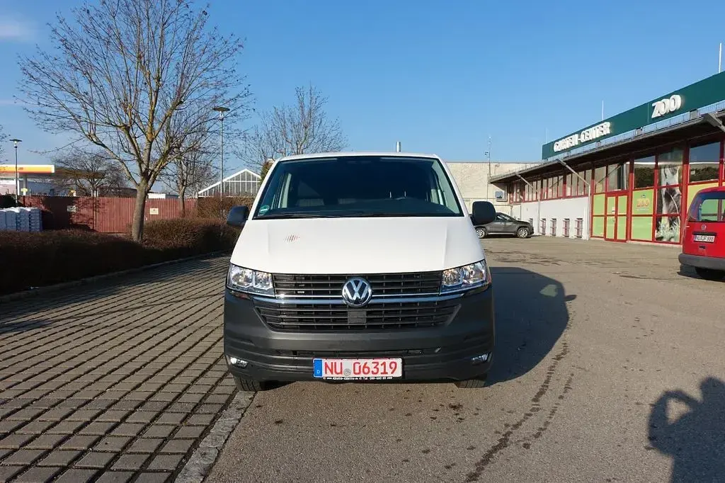 Używany VW Transporter 110 KM (80 kW) 2023 Biały Van