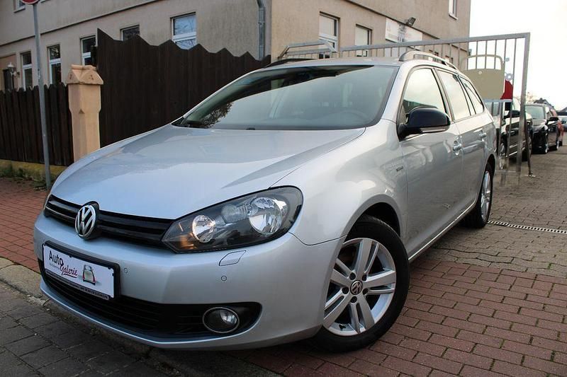 Silber Gebraucht 2013 VW Golf VI Limousine | 3.999 € (Fairer Preis) - Bild 1/4