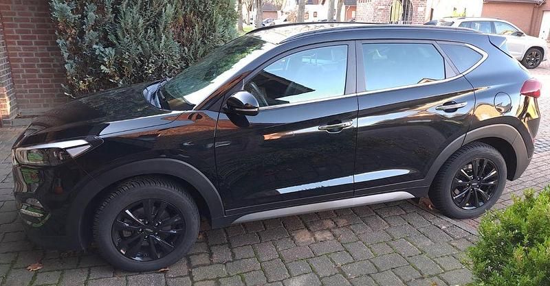 Gebraucht Hyundai Tucson Advantage 177 PS (130 kW) 2017 Schwarz SUV