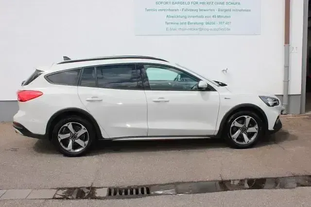 Usata Ford Focus Active X 125 CV (91 kW) 2021 Bianco Berlina