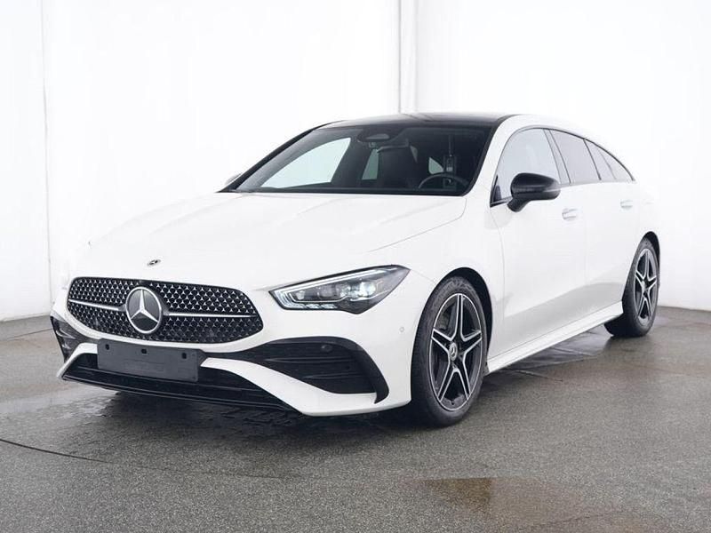 Gebraucht Mercedes CLA220 AMG 190 PS (139 kW) 2024 Weiß Limousine