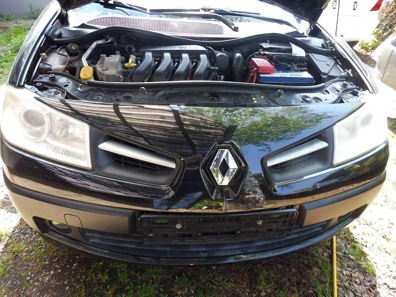 Gebraucht Renault Mégane Cabriolet Avantage 111 PS (81 kW) 2008 Schwarz Cabrio
