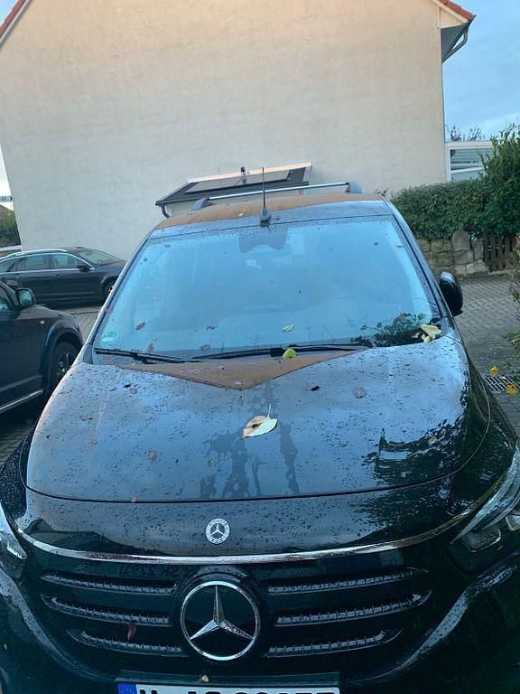 Schwarz Gebraucht 2024 Mercedes EQT200 Progressive Van / Kleinbus | 25.500 € (Guter Preis) - Bild 1/4