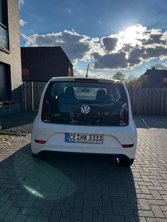 Gebraucht VW up! 60 PS (44 kW) 2019 Weiß Kleinwagen