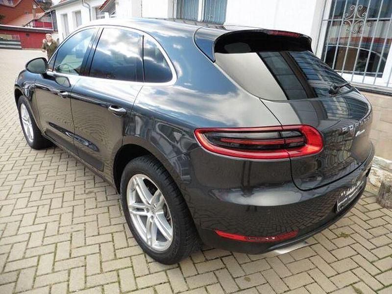 Gebraucht Porsche Macan 252 PS (185 kW) 2018 Grau SUV