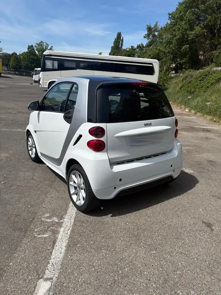 Gebraucht Smart ForTwo Coupé 84 PS (61 kW) 2014 Weiß Coupé