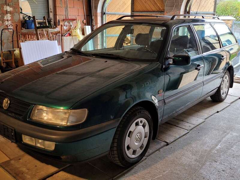 Grün Gebraucht 1996 VW Passat Pacific Kombi | 3.300 € (Fairer Preis) - Bild 1/4