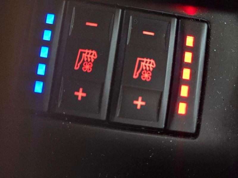 Gebraucht Ford S-MAX Titanium 200 PS (147 kW) 2013 Silber Van / Kleinbus