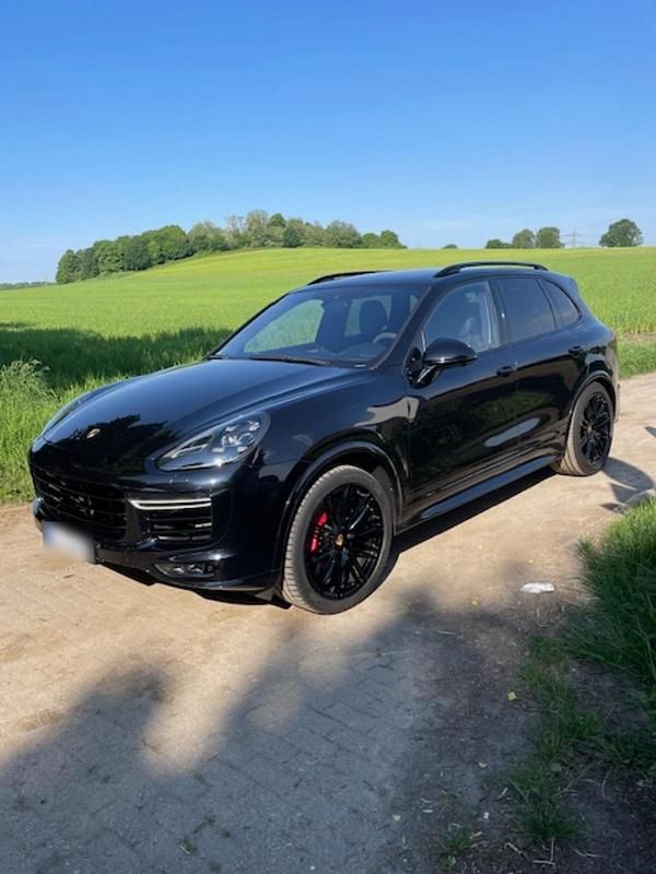 Gebraucht Porsche Cayenne 445 PS (327 kW) 2018 Schwarz SUV