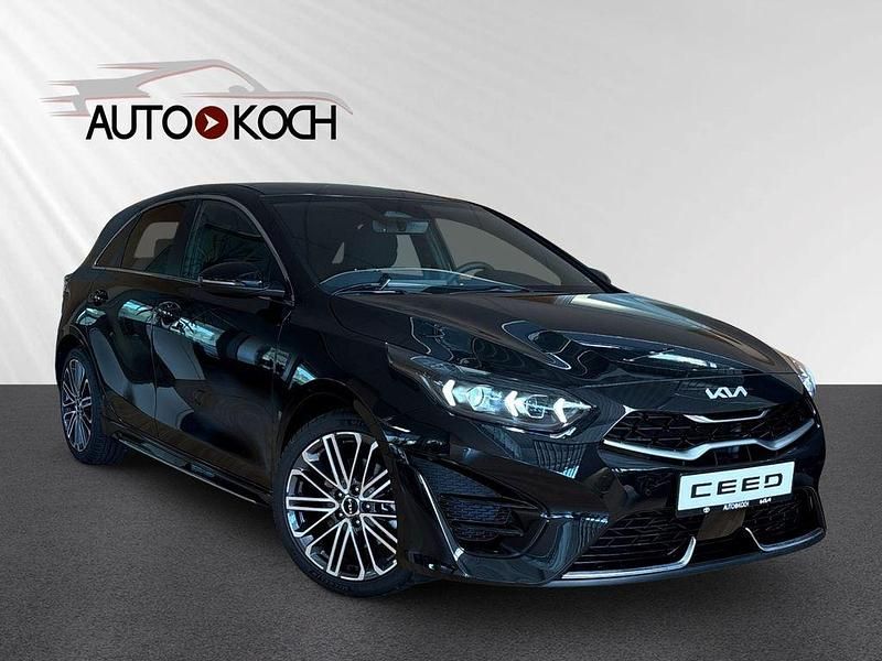 Schwarz Neu 2025 Kia Ceed GT-Line Limousine | 29.870 € (Fairer Preis) - Bild 1/4