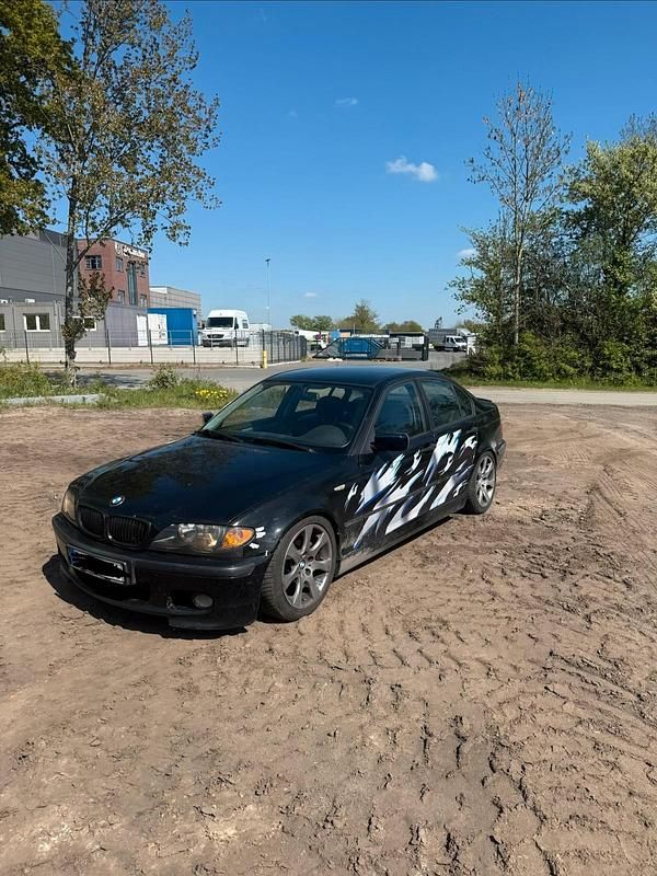 Second-hand BMW 320 150 CP (110 kW) 2002 Negru Berlinǎ