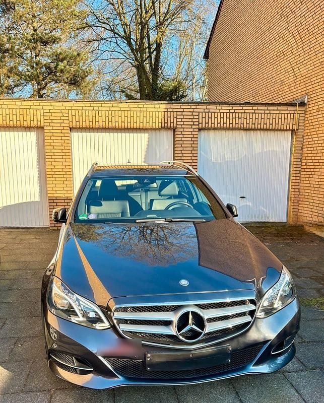 Gebraucht Mercedes E250 AMG 211 PS (155 kW) 2015 Grau Kombi