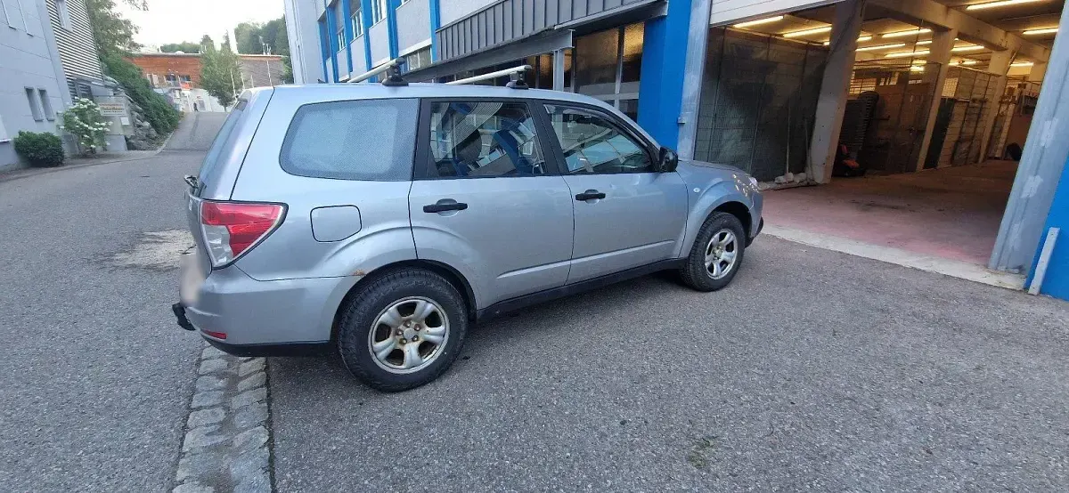 Gebraucht Subaru Forester Active 150 PS (110 kW) 2012 Silber SUV