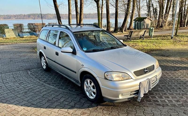 Silber Gebraucht 2002 Opel Astra Selection Kombi | 2.399 € (Fairer Preis) - Bild 1/4